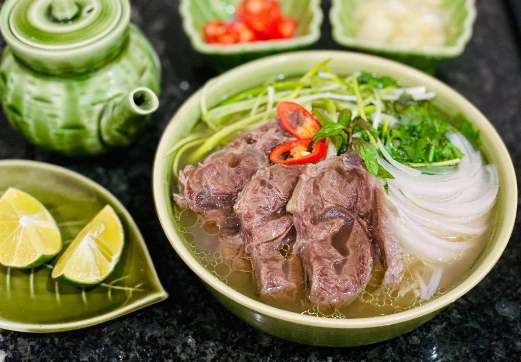 Phở bò Hà Nội - đặc sản Hà Nội